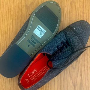 Tom’s Broque textile lace up shoes. Grey. Size US W6
